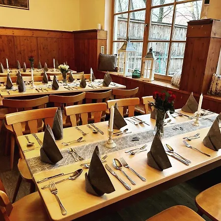 Alter Wirt Ramersdorf Hotel *